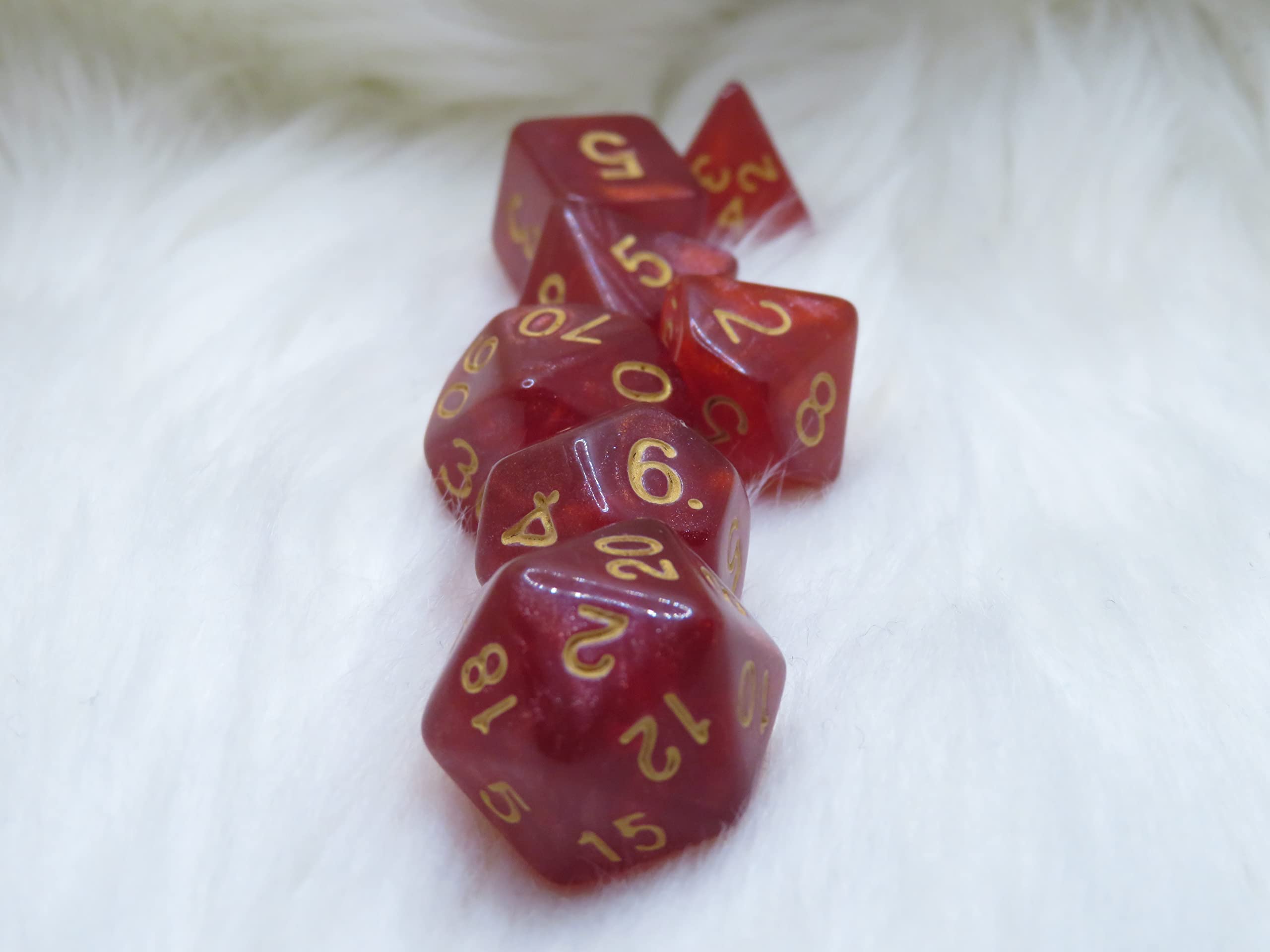 Sparkling Blood - Polyset Dice | Polydice | Red Glitters Transparent and Gold | Dice Set 7 Pieces D&D and RPGs Plastic Dice Set Dungeons and Dragons Polyhedral Dice Set DnD D&D Dungeons and Dragons