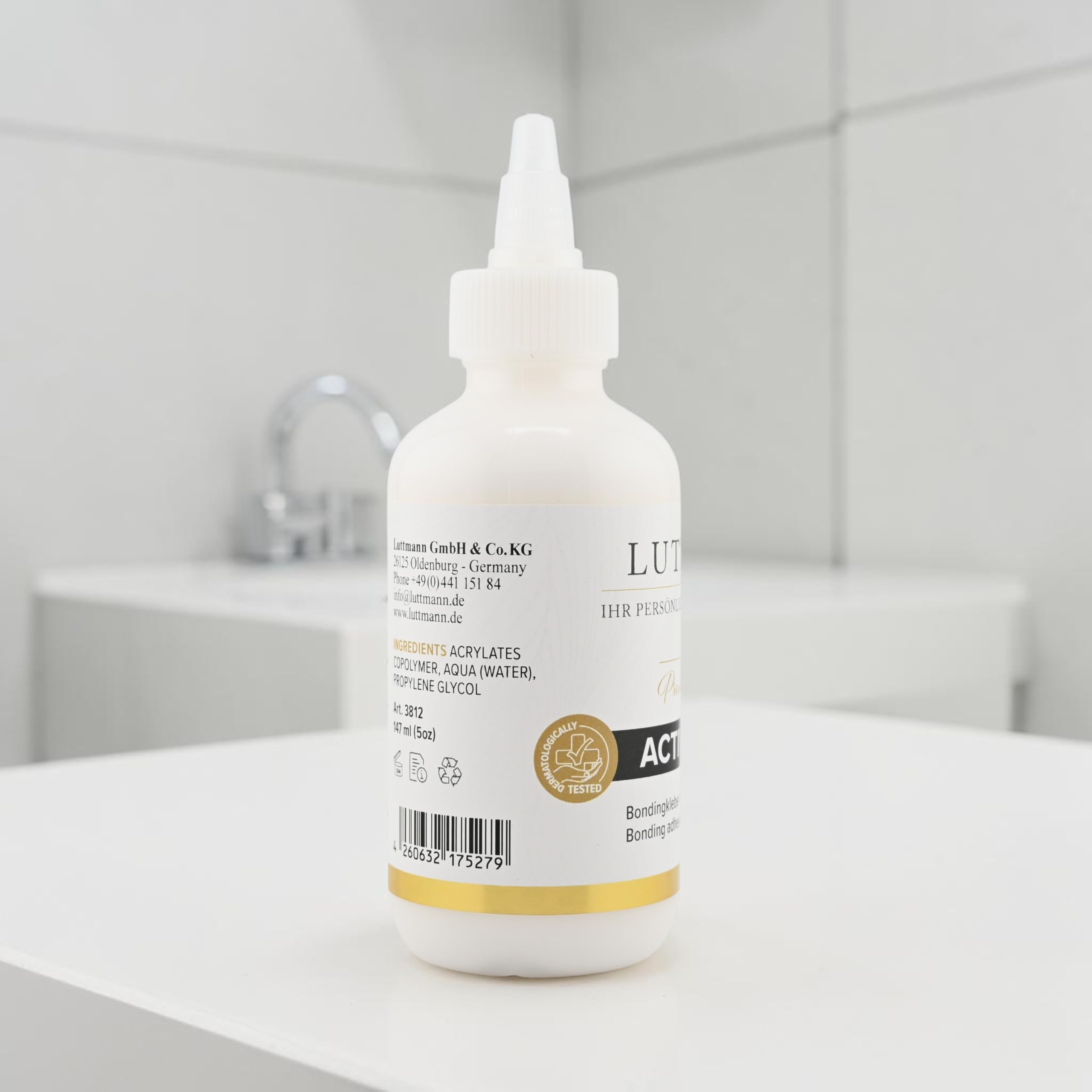 Active Bond - La colla professionale per parrucche con la massima tenuta per parrucche di pizzo, toupet, sistemi di capelli e parrucchini - dermatologicamente testata (147 ml)