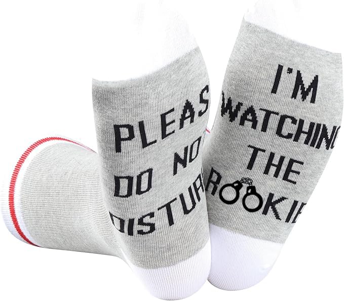 2 Pairs Crime Drama TV Show Inspired Gift Do Not Disturb I’m Watching Comedy Show Socks TV Show Birthday Gift for Women (Watching R)