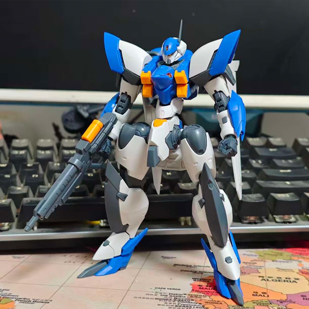 HiPlay Sheik Mainland Ultra Action Trooper OCR-122 Yunque (Lerche) Blau Weiß Farbe 1/144 Maßstab Mecha Bausatz Modellbausätze