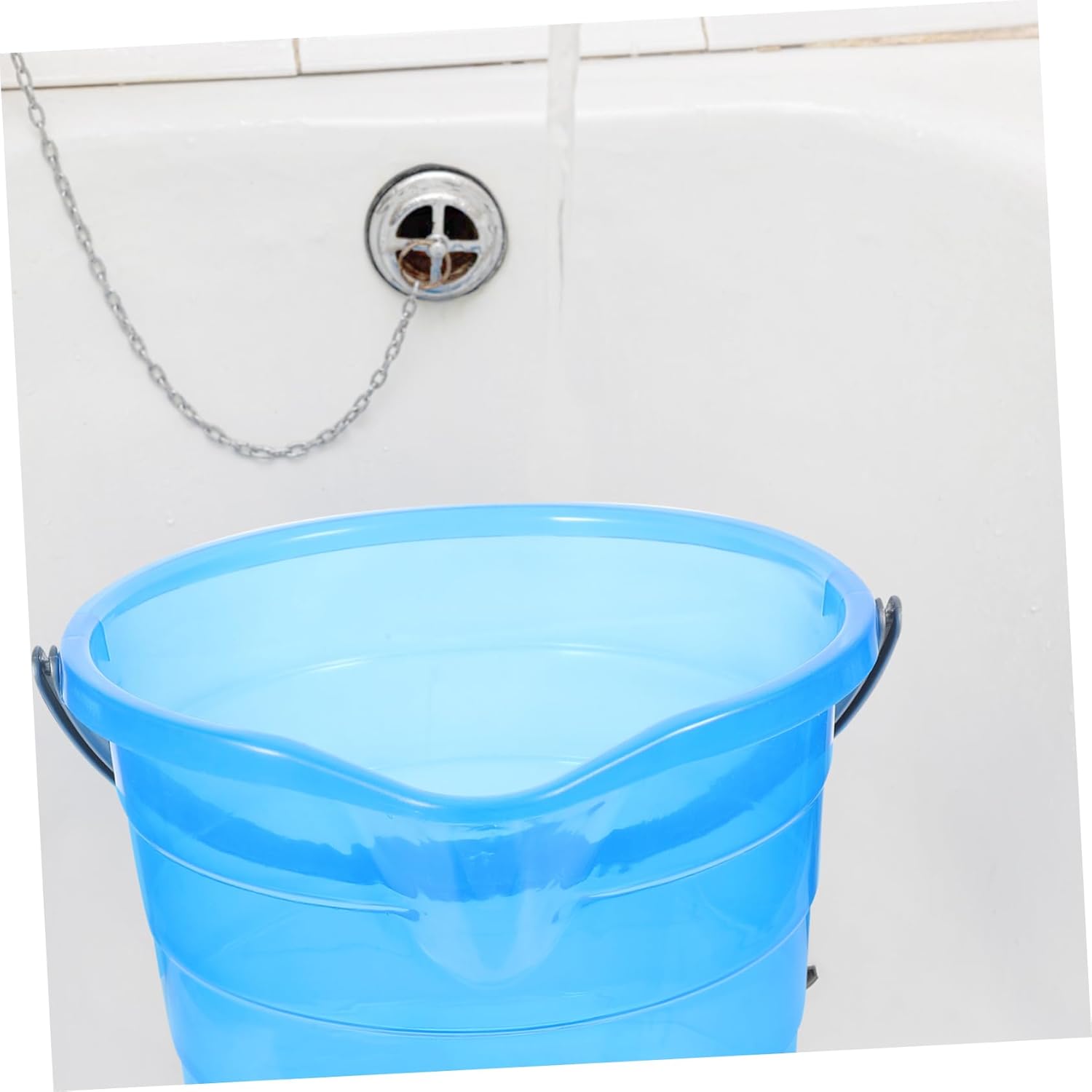 OUNONA Thickened Plastic Water Bucket with Handle Portable Multipurpose Storage for Home Dormitory and Outdoor Use for Washing Fishing and More