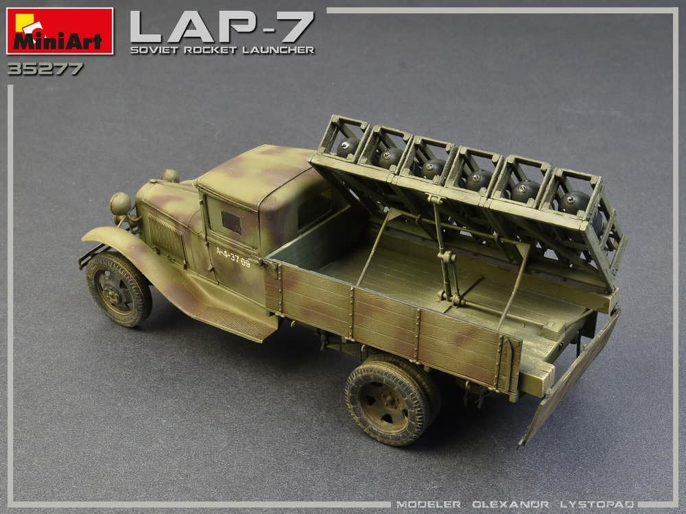デカール・エッチング :: AFV用エッチング :: WW.II ソビエト軍 Ｔ-34/85用 誘導輪・起動輪・転輪・履帯セット（後期型）