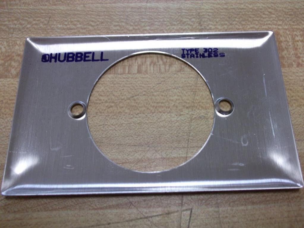 Hubbell 2-1/8" Single Gang Wall Plate (Pack of 8)