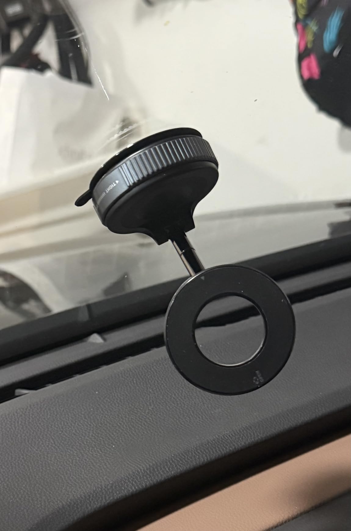 2026 Upgraded Vacuum Magnetic Car Phone Holder 360° Reinforced 96LBS Ultra Suction Cup Phone Mount for MagSafe Cell Phone Holders for Your Car/Gym/Mirror Mount for iPhone & Android photo review