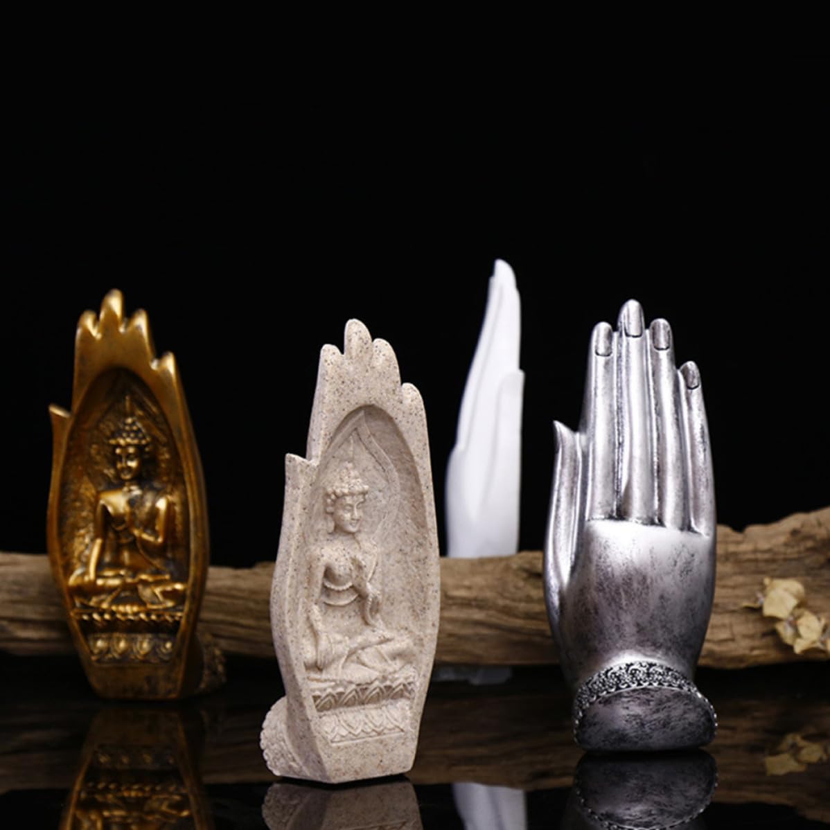 Figura Artesanal Decorativa de Resina de Dorada Mano de Buda