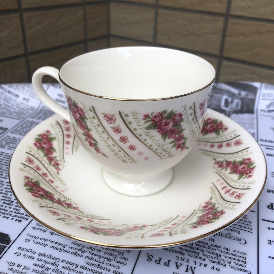 桃山陶器　ティーカップ＆洋皿28点セット 桃山陶器 ティーカップ＆洋皿28点セット