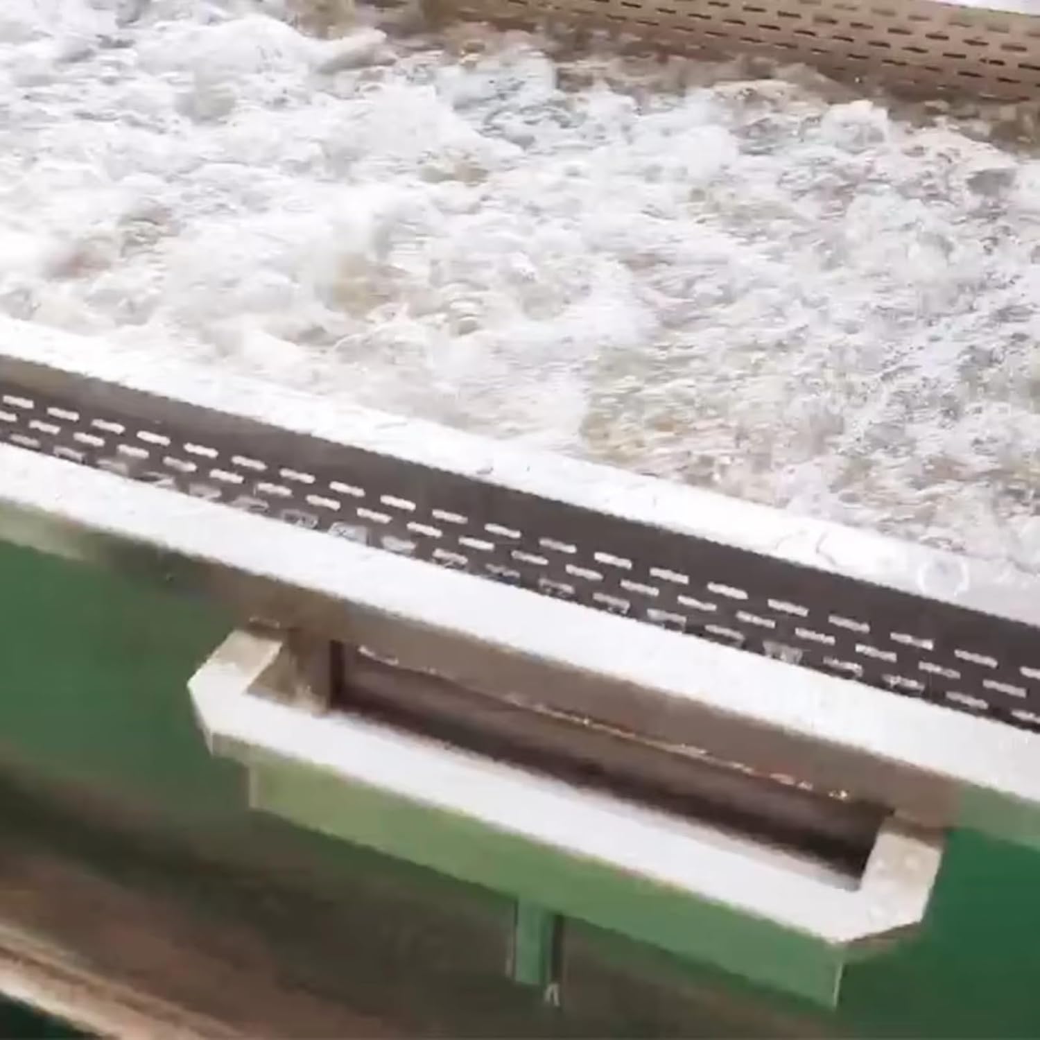 Industrial Fruit and Vegetable Cleaner, Bubble Washing Machine with Programmable Settings, Produce Washer for Seafood Market, Food Factory & Commercial Workshop