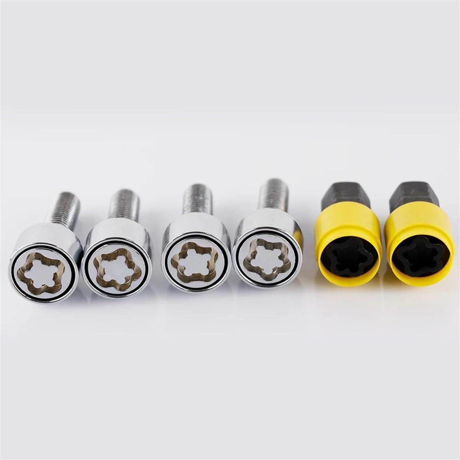 Radnabenschraube Kompatibel Mit Für 3er E21 E30 E46 E90 E91 E92 E93 1975–2013. M12 X 1,5 Radschrauben, Muttern 28 Mm, 4 Radschrauben, 2 Adapter