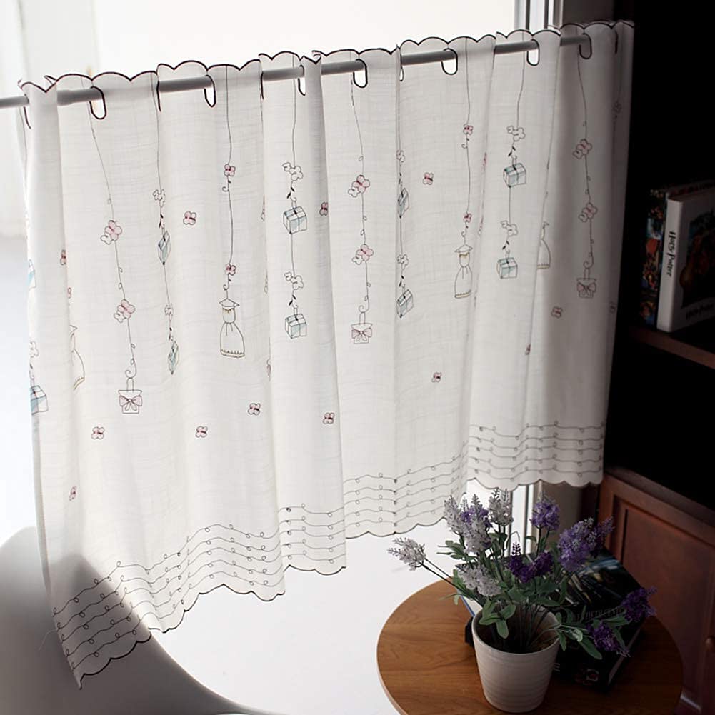 Cortinas cortas para cocina que decoran y dan privacidad con frescura