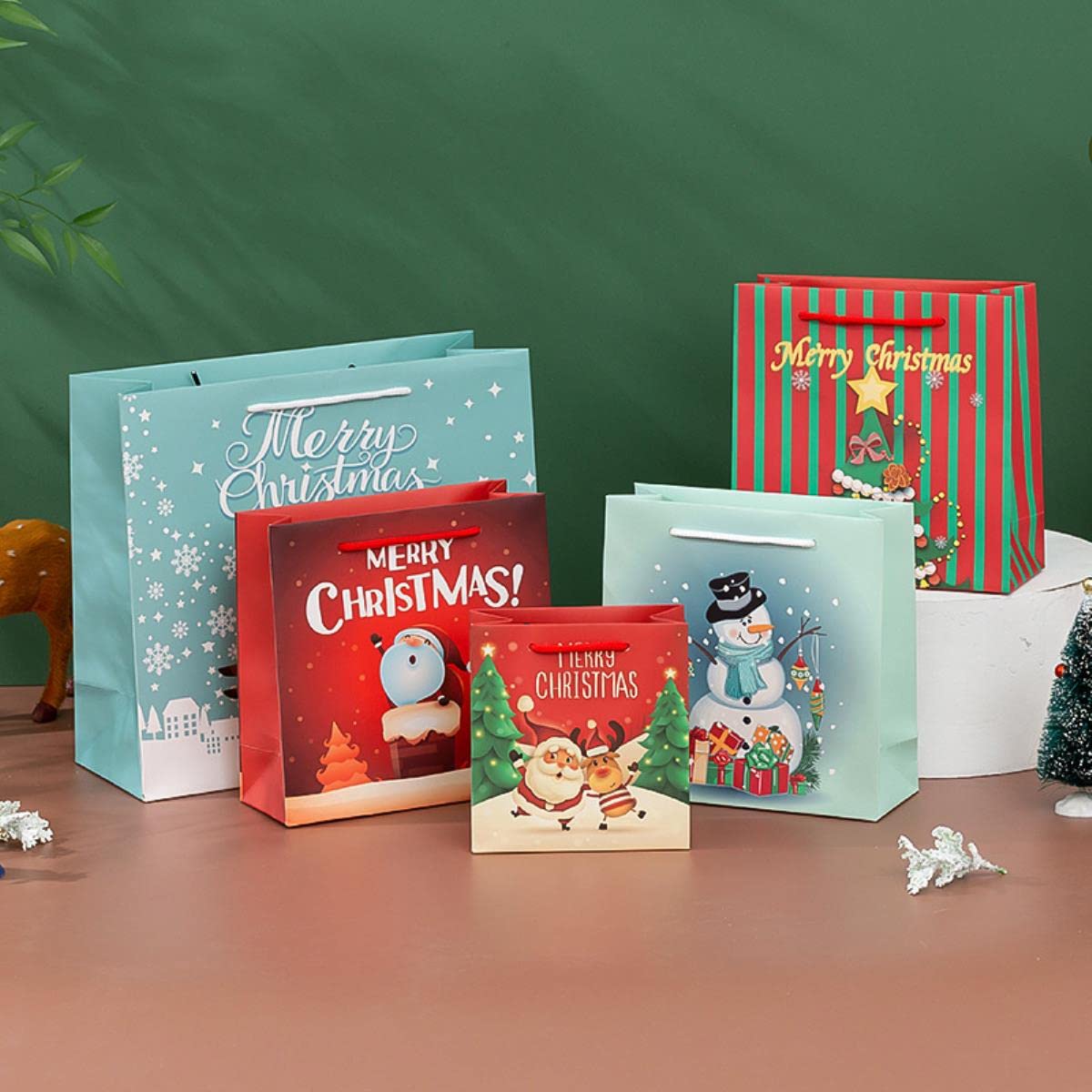 CTLH20 Lot de 10 sacs en papier pour cadeau de Noël avec poignée - 14 x 15 x 7 cm