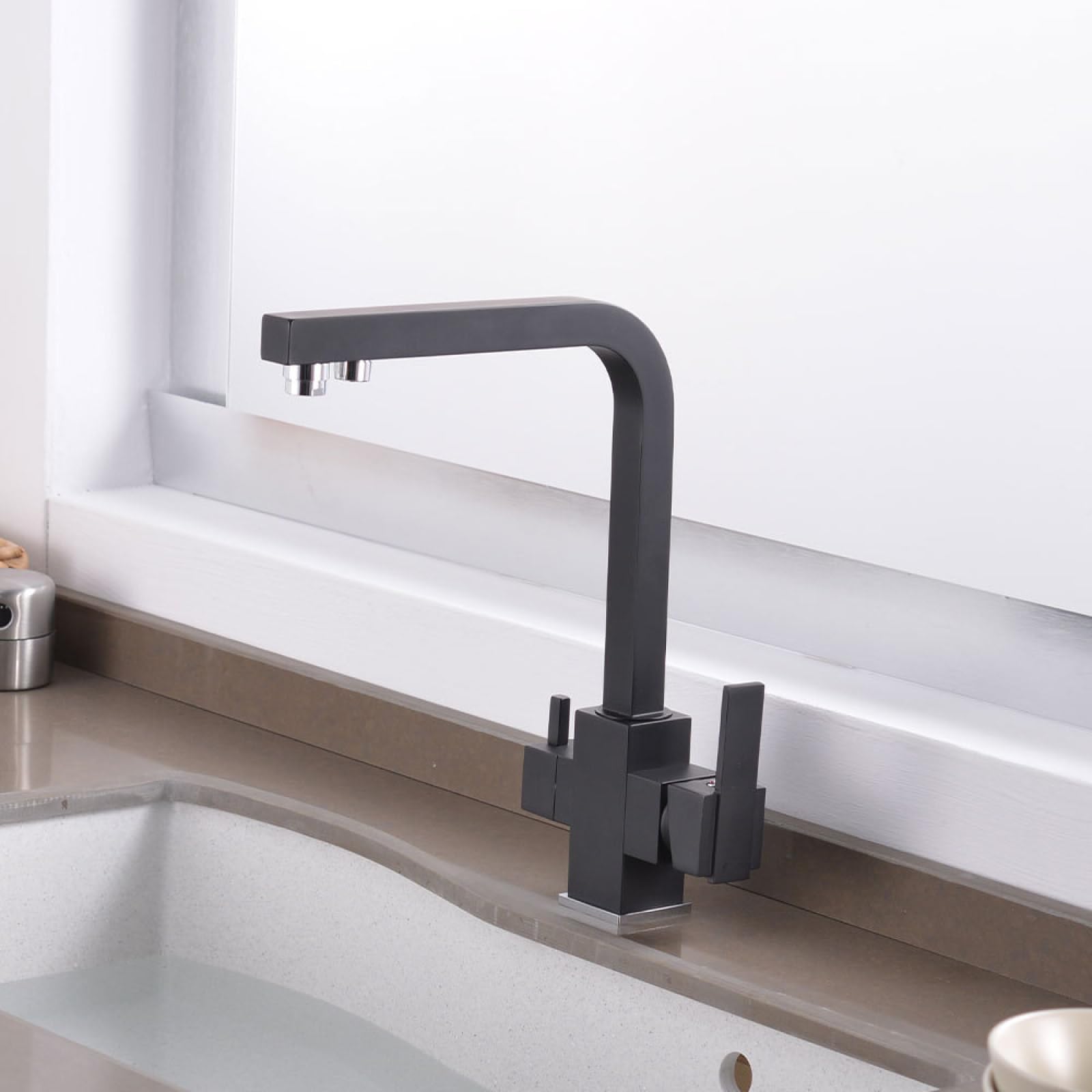 Fanjubei Black Kitchen 360° Rotating All-Copper Hot And Cold Drinking Basin Faucet