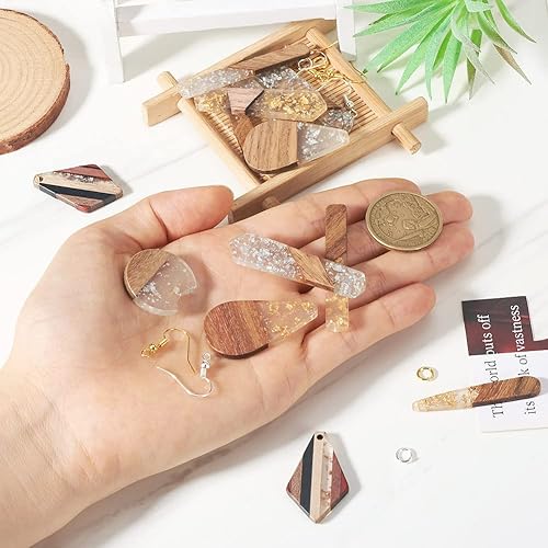 Vista 134 de Colgante de madera de resina, Resina, No es una piedra preciosa 0negro