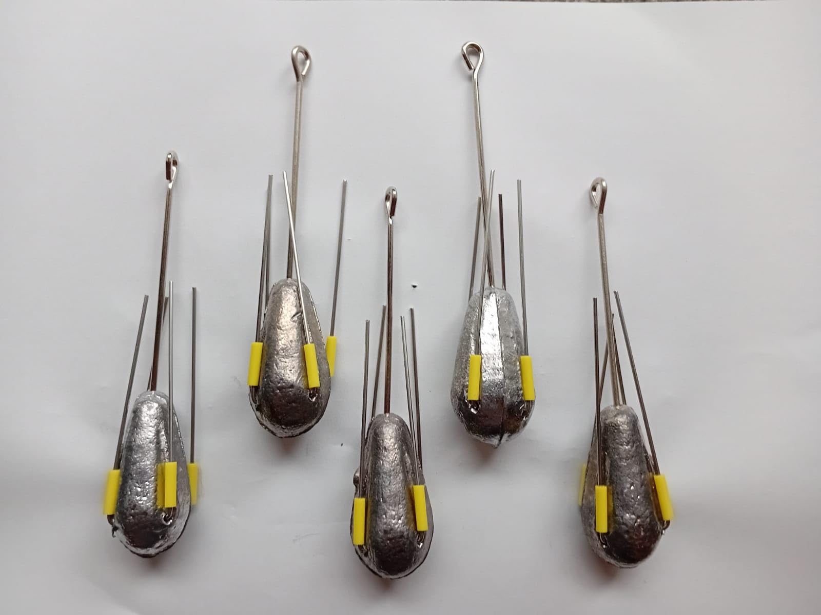 Sea Fishing Gripper Weights with Long Tail, 5 Pack -5oz