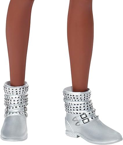 Miniatura 3 de Creatable World Everyday Style Pack ES-619, conjunto de ropa y accesorios de 11 piezas con 3 camisetas, 3 pantalones, 3 pares de zapatos, 2