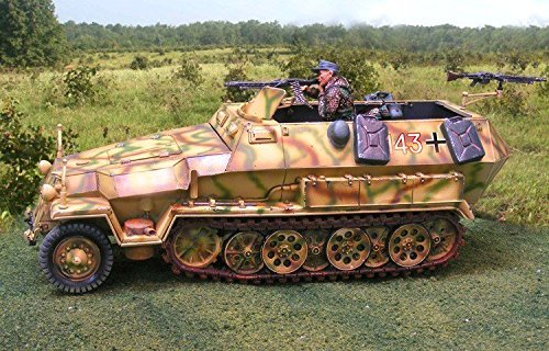 WWII Toy Soldiers D-Day Normandy German Hanomag with Figure 2 Piece Set Collectors Showcase Toy Soldiers Painted Metal Resin 60mm CS00649
