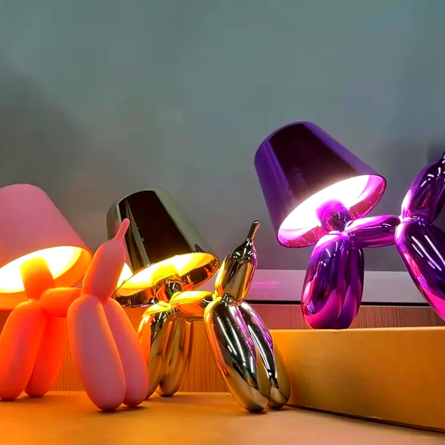 Balloon Dog Statue Table Lamp, Cordlsss Cute Decor Lamp Balloon Animal Rechargeable Desk Lamp 3 Color Dimmable Touch Bedside Lamp for Home, Office, Bedroom, Living Room (Purple)