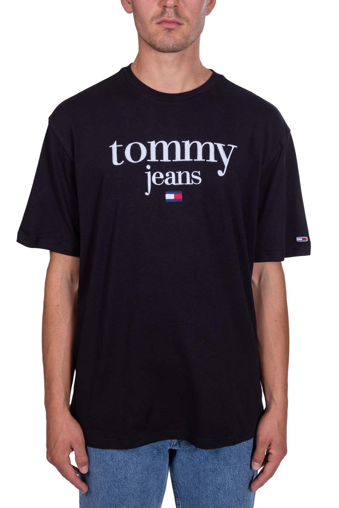 Tommy HilfigerTommy Jeans - Men's Relaxed T-Shirt with Logo Embroidery