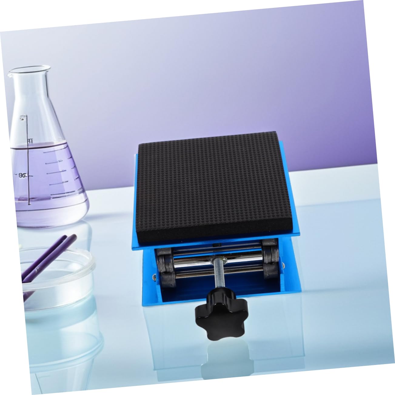 Piattaforma di supporto da laboratorio con altezza regolabile 15 x 15 cm, in lega di alluminio, con spon anti-urto e antiscivolo per esercitare ed esperimenti
