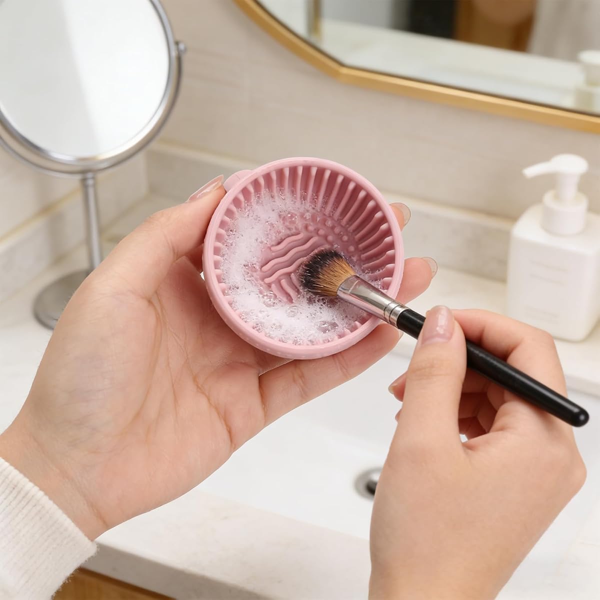 Cuenco limpiador de brochas de maquillaje de silicona – Alfombrilla portátil para fregar brochas de maquillaje y herramienta de lavado – Taza de limpieza texturizada para brochas de cara y ojos – Lavadora de esponja de belleza manual para viajes y hogar (rosa)