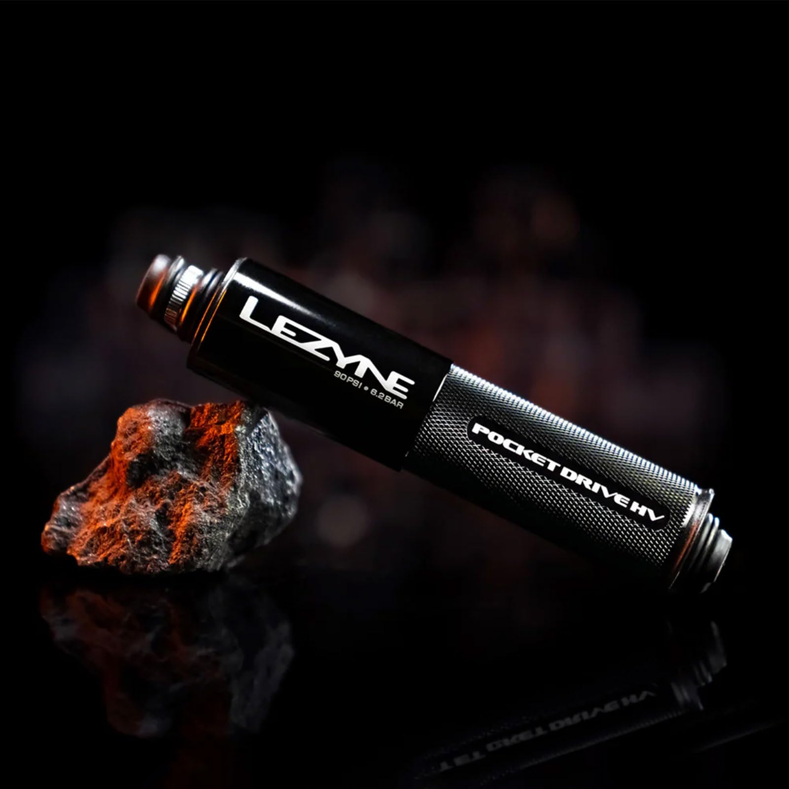 LEZYNE Pocket Drive HV Mini-Fahrrad-Handpumpe, hohes Volumen, 90 psi, Presta- und Scrhader-kompatibel, CNC-Aluminium, kompakt, Übergröße, tragbare Fahrradpumpe