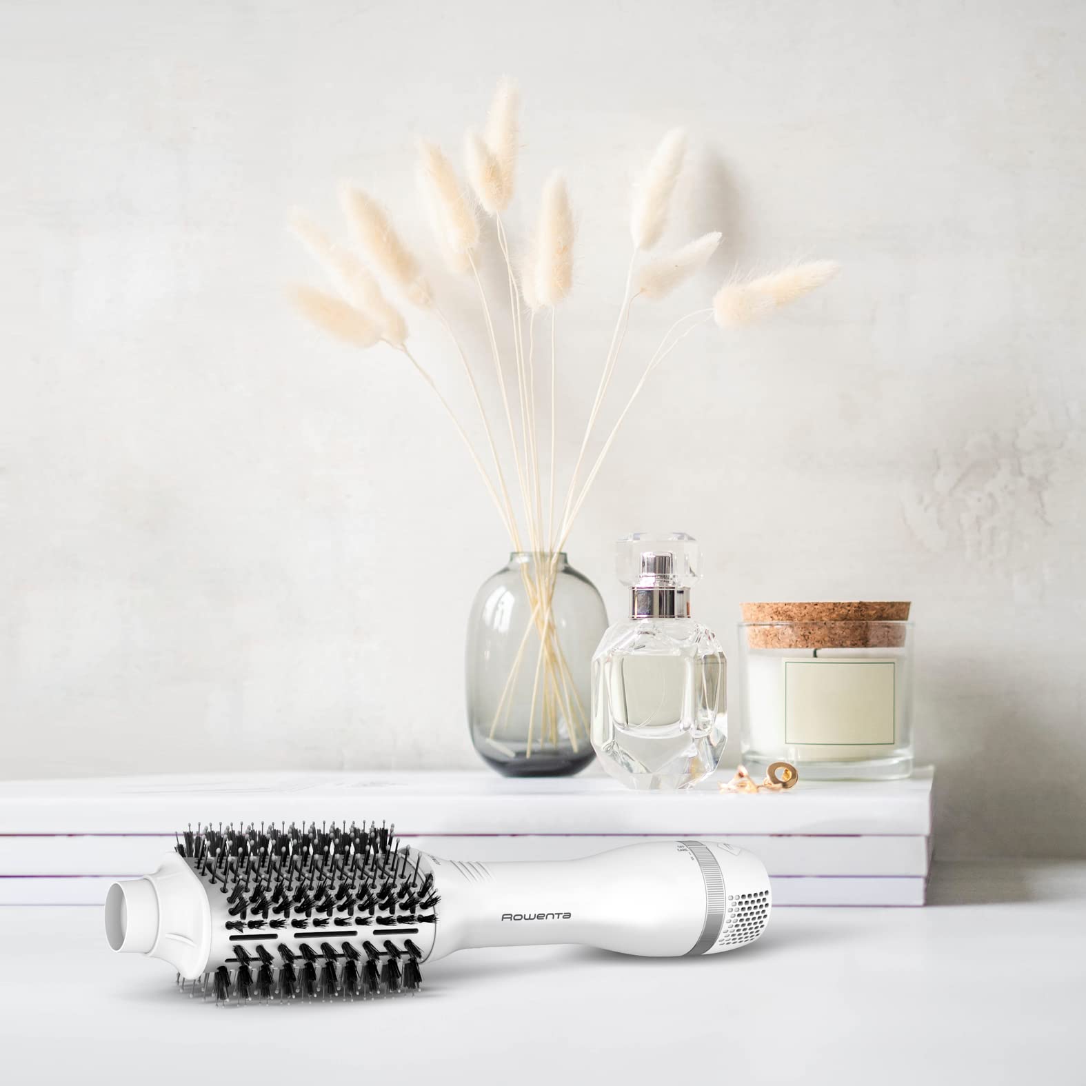 Rowenta Volumizer Heizbürste, entfernt die Wurzeln, trocknet und stylt gleichzeitig, erhöht das natürliche Volumen der Haare, ovale Bürste XL für ein hocheffizientes Styling CF6130F0