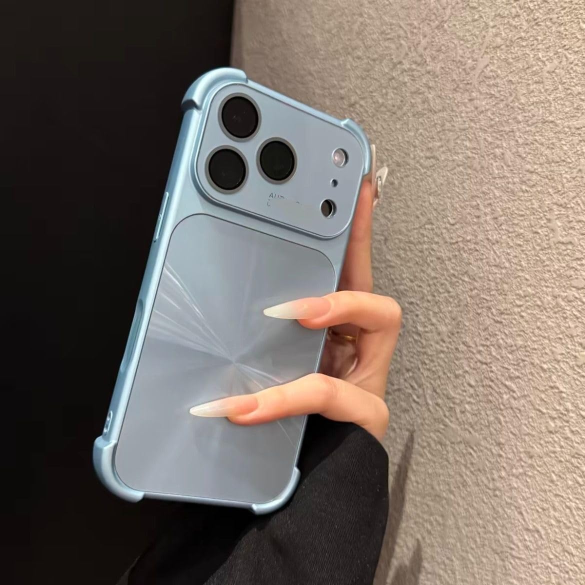 Protection antichute iPhone 15 laser aurora voyage et ville