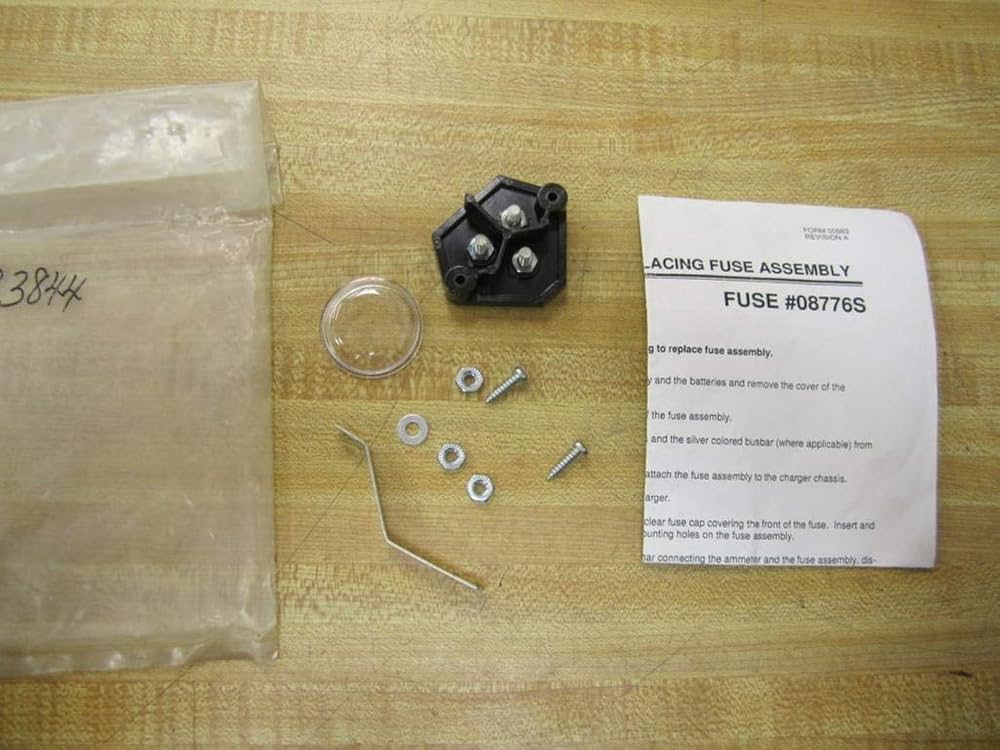 les six ジレ　kiosque cc 11747391 ポーカーズ　つかさ hqdefault.jpg