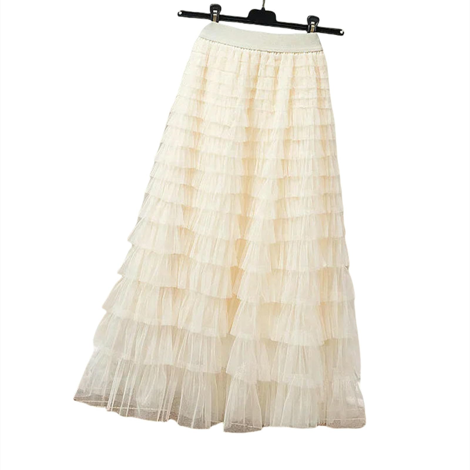 Jupe longue, romantique et féminine en tulle délicat avec une épaisseur
