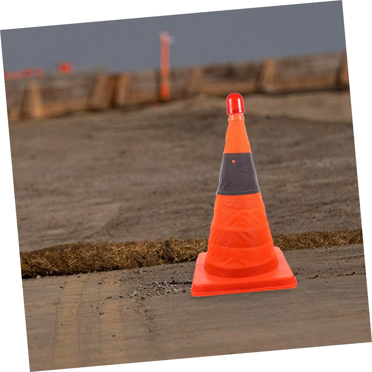 SEWACC Lot De 2 Cônes De d'urgence Pliables 45 Cm avec Éclairage LED, Colliers Réfléchissants Orange, Matériaux Solide Imperméables, Cônes De Sécurité Routière pour Chantier Et Stationnement