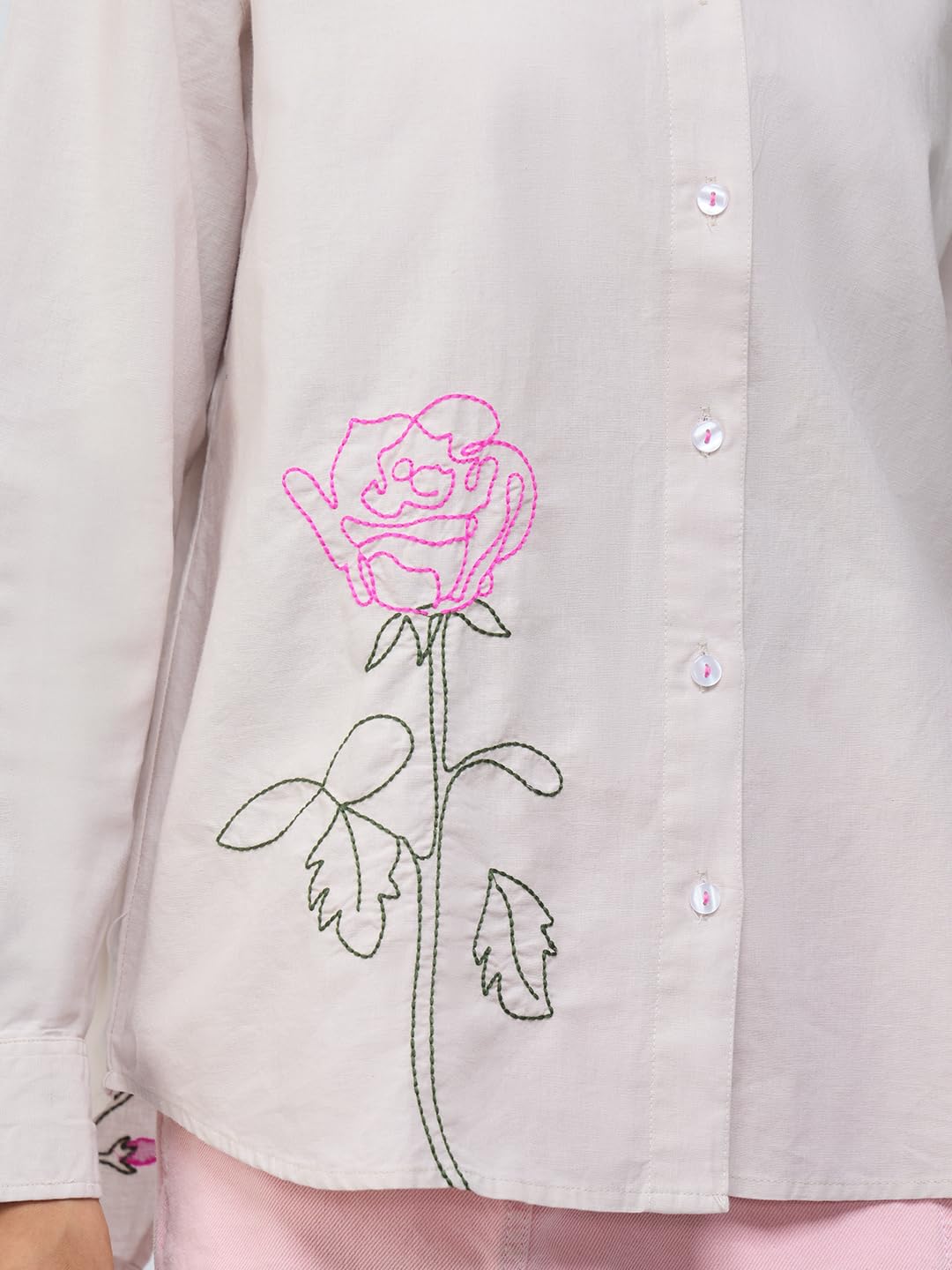 The Souled Store Camicia in cotone e lino: rose da donna e ragazza a maniche lunghe con colletto con colletto e bottoni ricamati, vestibilità oversize, leggera e confortevole, pronta per l'estate