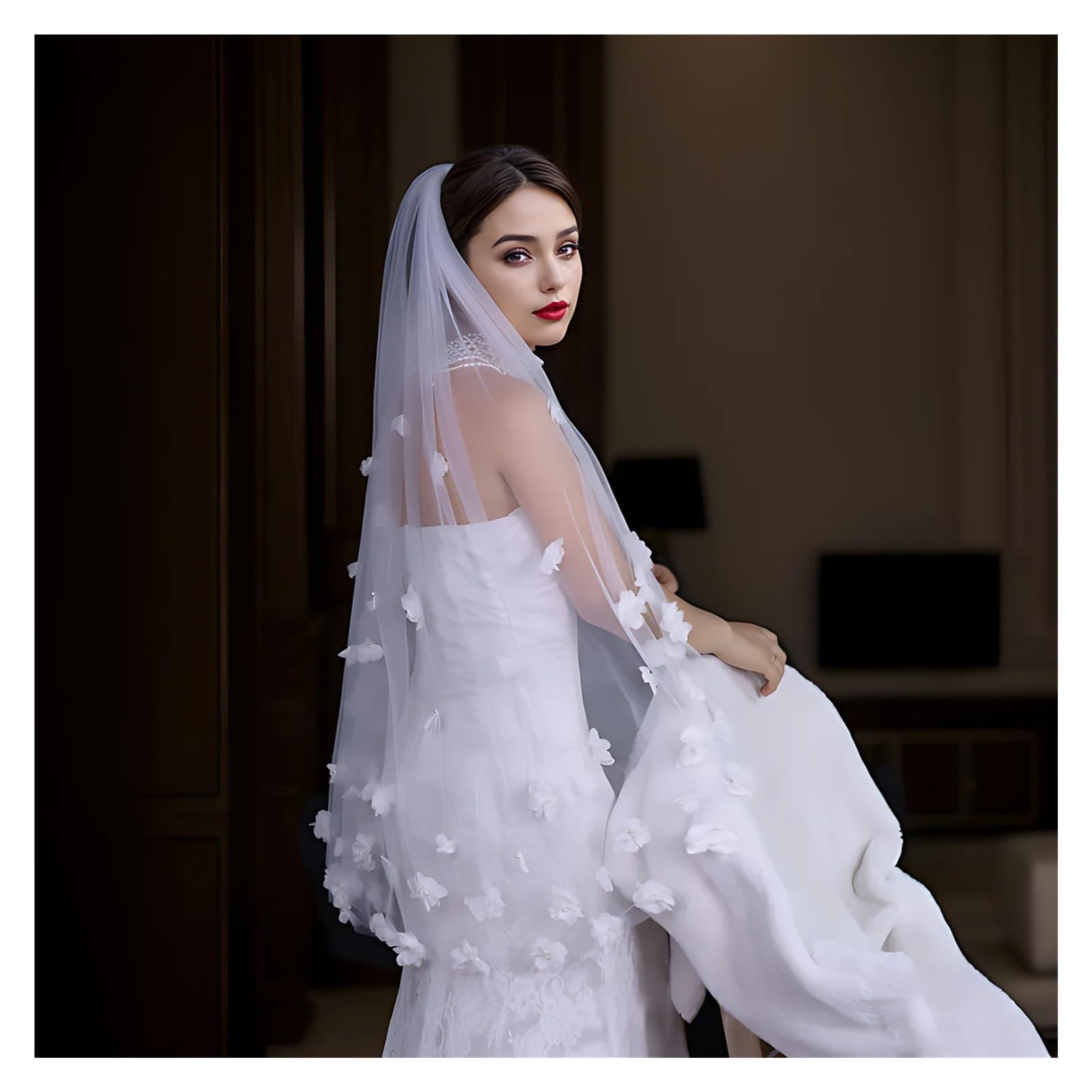 velo sposa Short Wedding Veil Flowers Bridal Veils Beaded Soft Tulle With Comb Elegant Accessories For Bride per Matrimoni, Feste di Addio al Nubilato