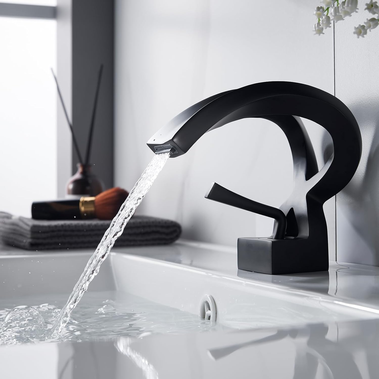 One Hole Bathroom Sink Faucet Black Waterfall Single Handle Vanity Basin Deck Mount Lavatory Brass Creative Hollowed Body Antique Design