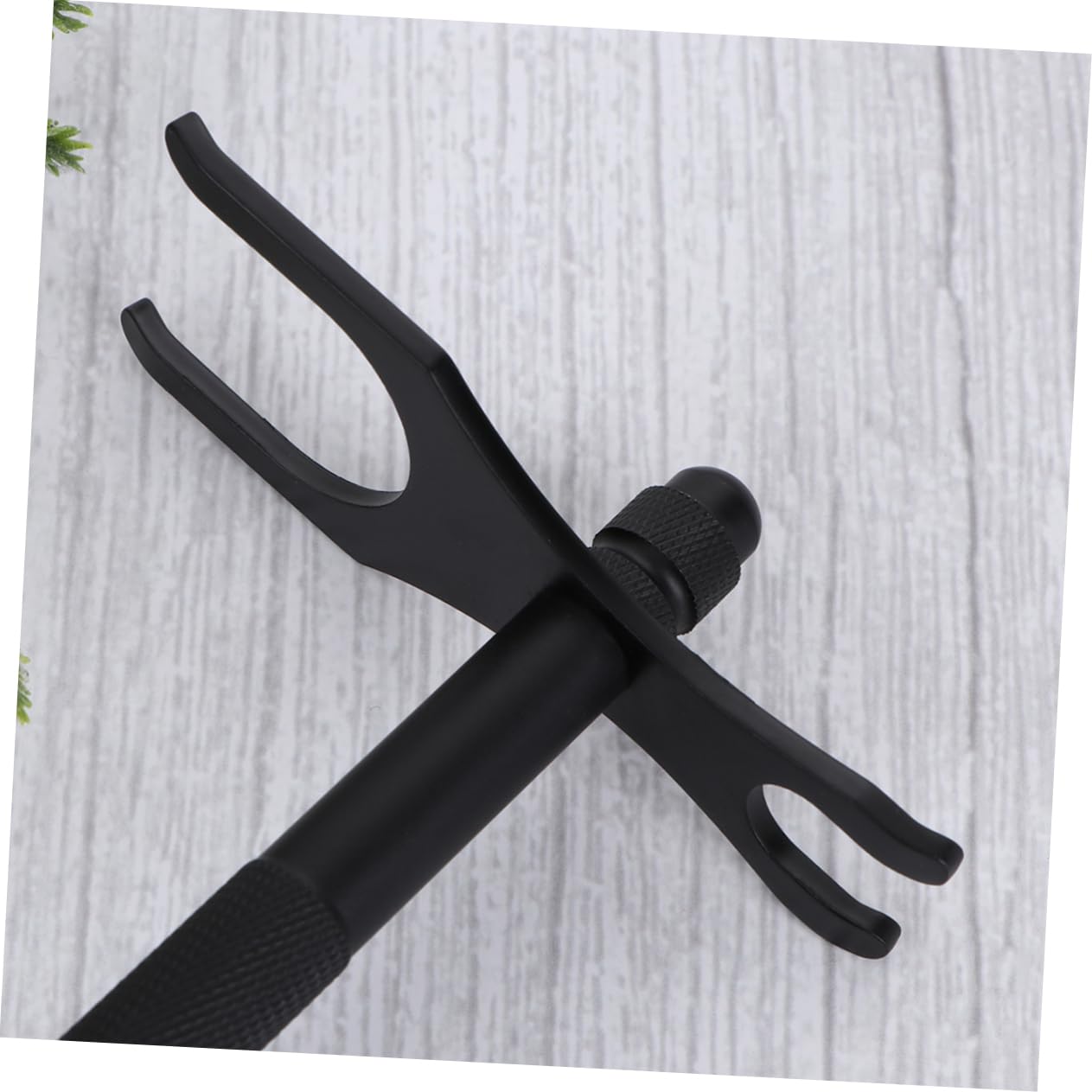 BESTYASH Beard Shaving Accessories Zinc Alloy Razor Storage Rack with Dual Bracket Design Elegant Black Shaving Stand for Razor and Brush Organization Bathroom