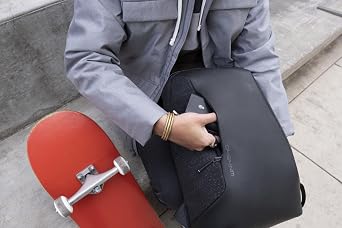 Alienware Horizon Slim Backpack - AW323P GalaxyWeave Black