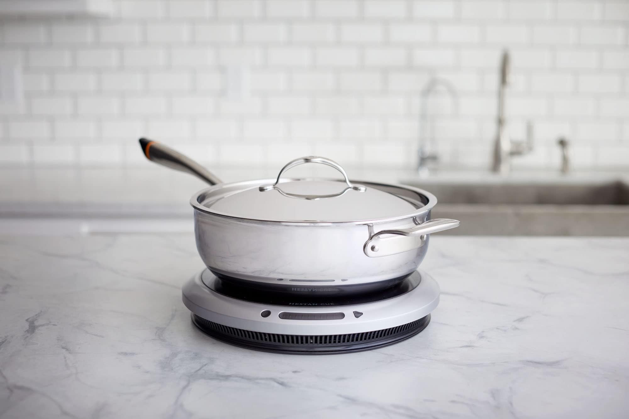 Hestan - SmartChef Cookware Sets - Stainless Steel Sauce Pan with Portable Electric Induction Burner (The 5.5 Qt Sauce Pan Set)