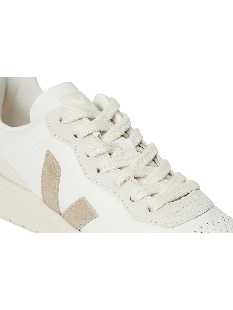 White VEJA V-90