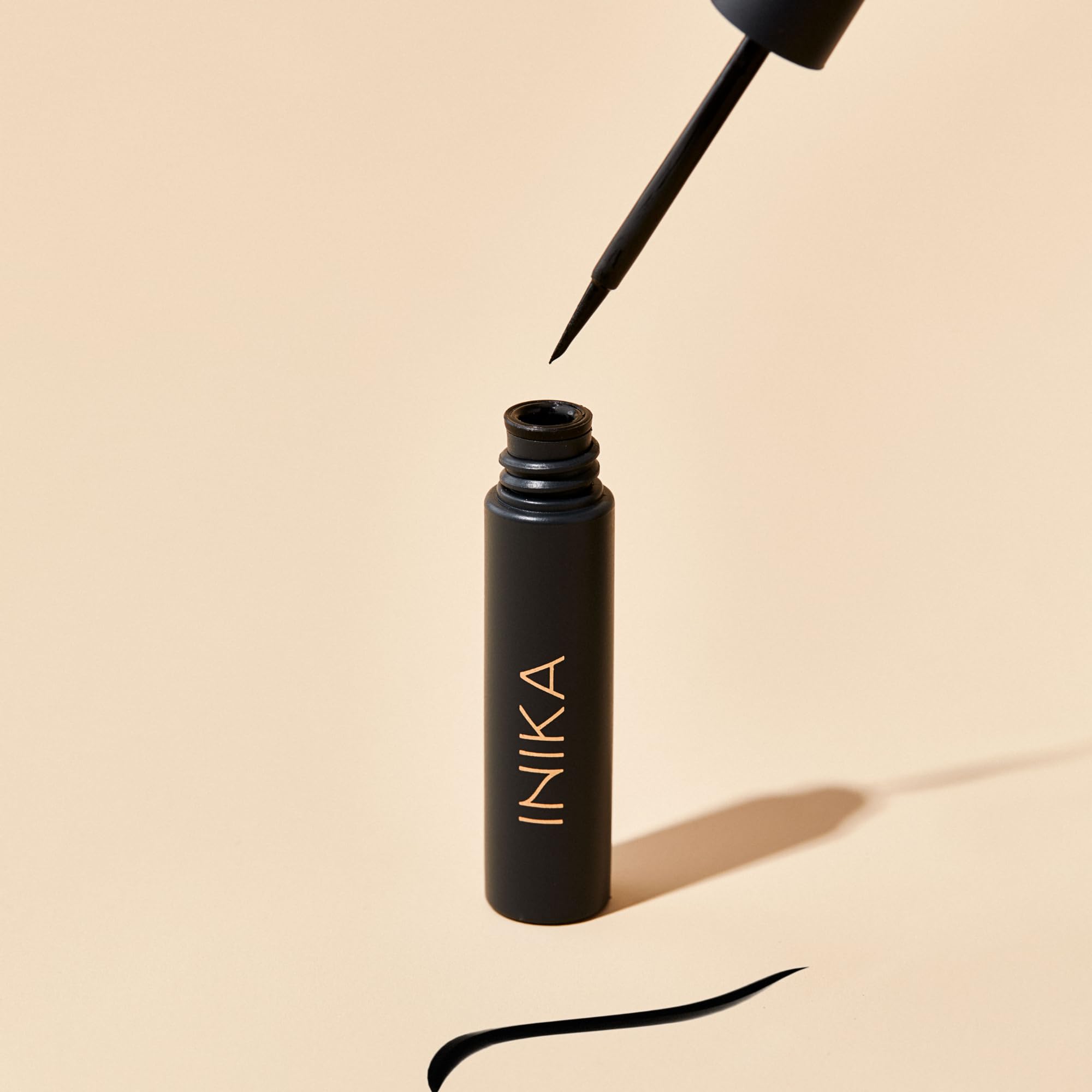 INIKA - Eyeliner Liquido Biologico | Vegano, Bellezza Non Tossica (Nero)