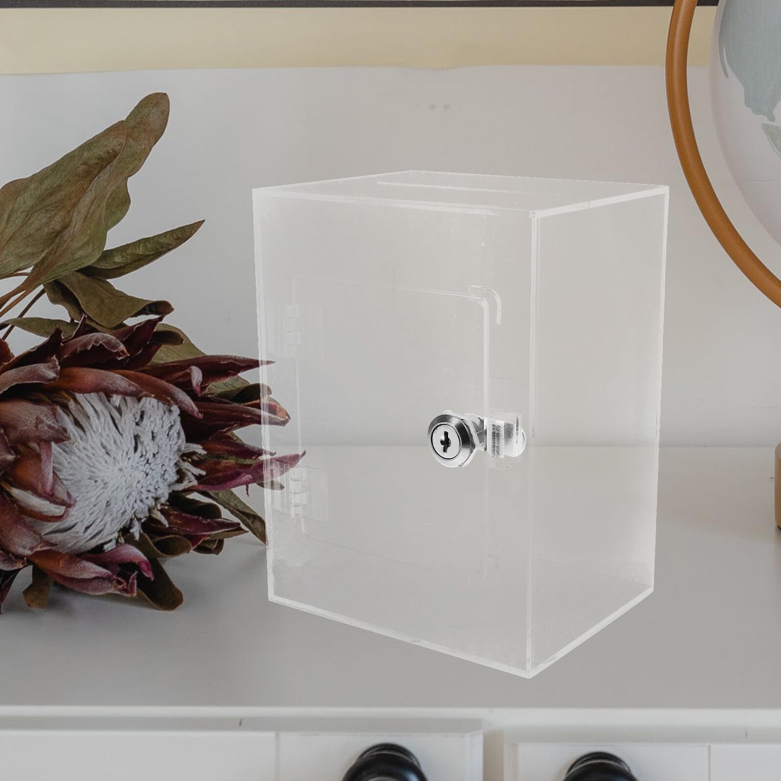 Tirelire Garçon et Filles en Acrylique Transparent avec Serrure à Clé, 20x15x12 Cm, Boîte à Monnaie Pratique pour Filles, Boîte à Dons Sécurisée pour Économies et Présents