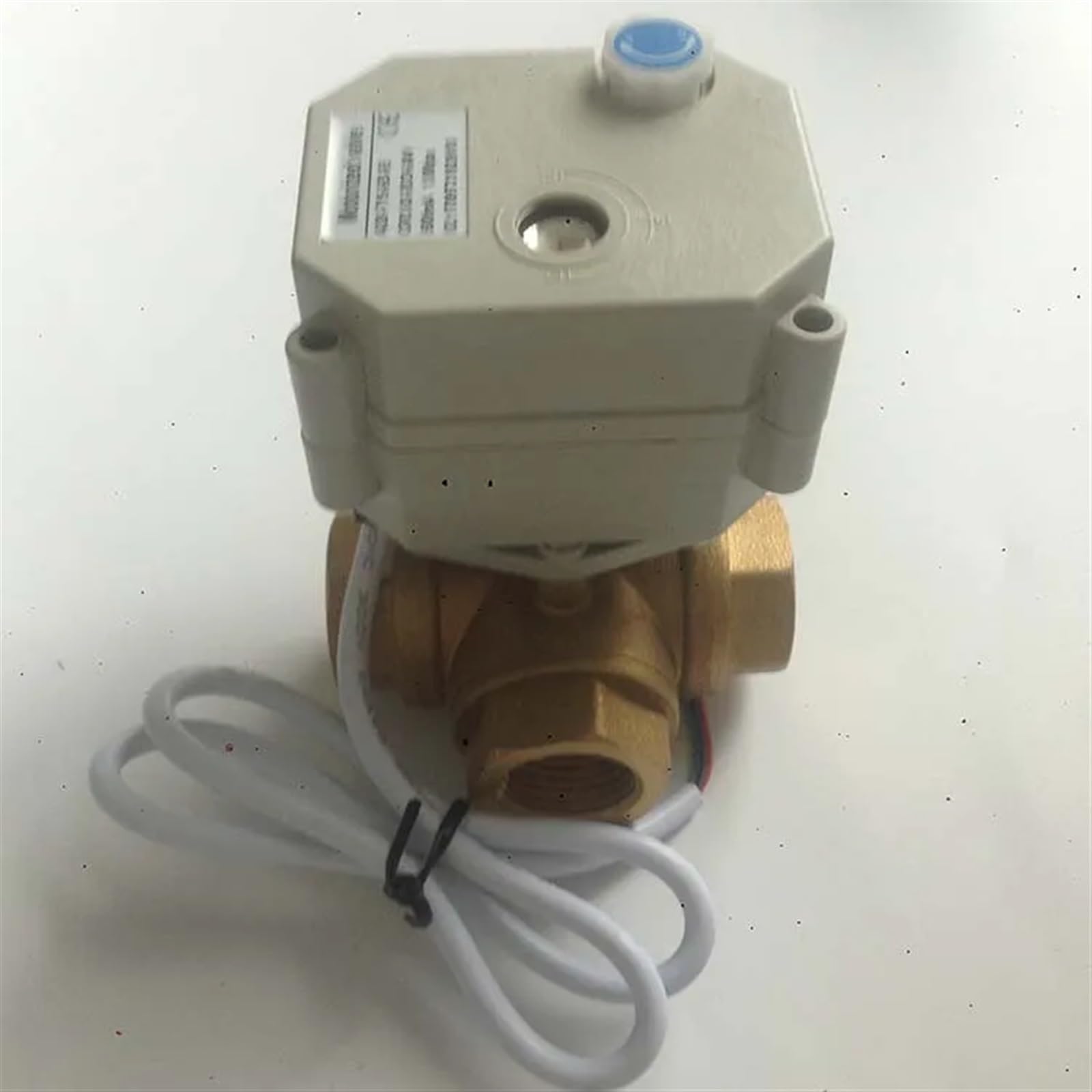 Vanne 3 voies pour automatiser le chauffage et l'arrosage
