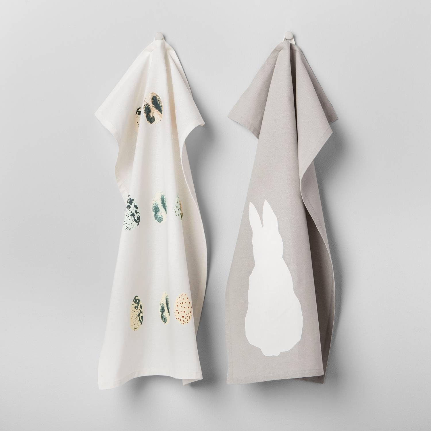 Amazon.com: Hearth and Hand with Magnolia Easter Kitchen Towel Joanna ...