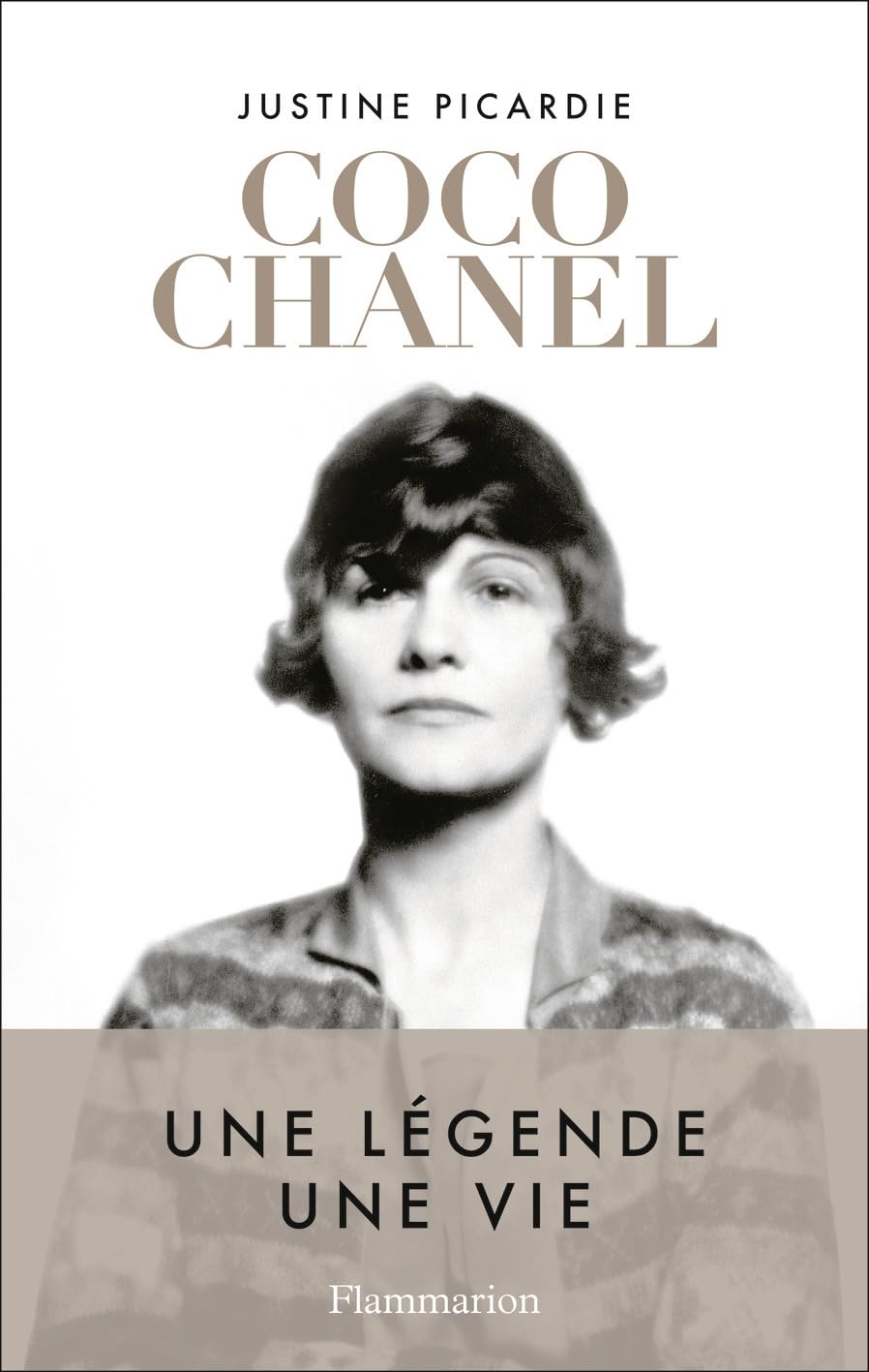 Coco Chanel: Une légende, une vie