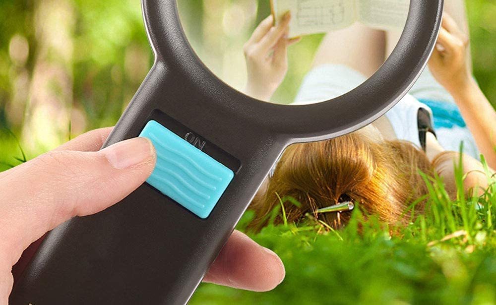 Loupe 10X avec lumières LED pour la lecture et l'inspection, idéale pour la soudure et le travail détaillé