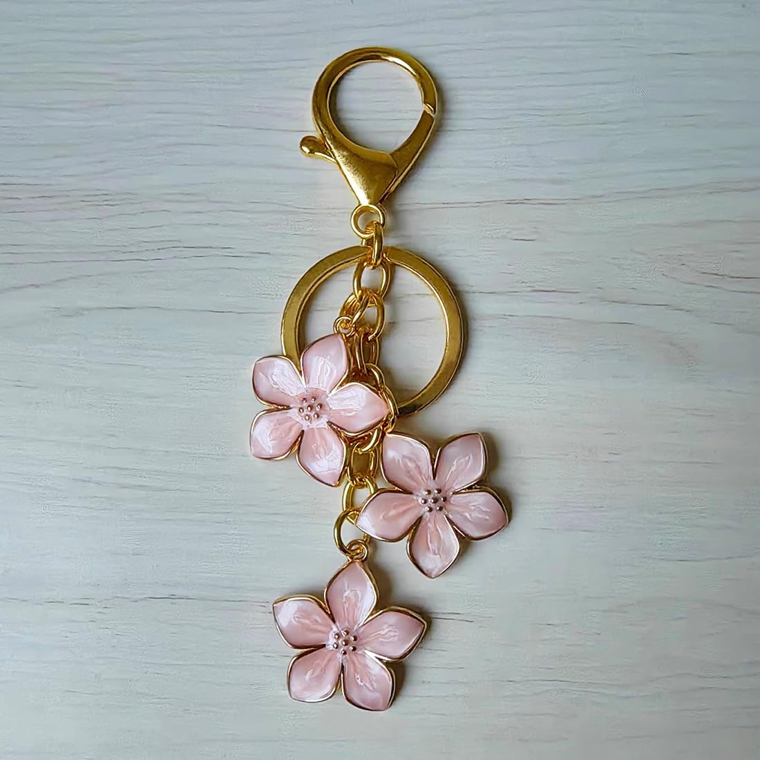 Meimimix Cute Enameled Flower Charms Keychain for Women Girls