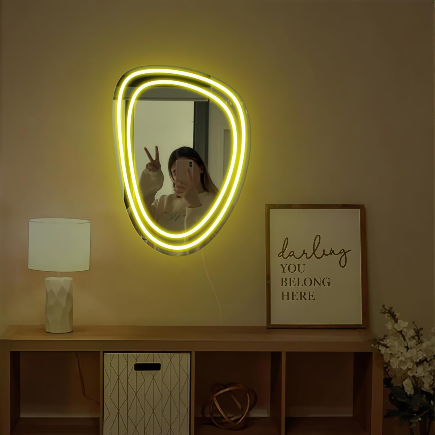 Maimeili LED Mirror Neon Lights Dressing Up Mirror Cat/Shine Heart/Bat/Butterfly Shape Neon Signs Modern Home Girl Room Bathroom Salon Wall Art Decor Gift For Girlfriend USB Powered