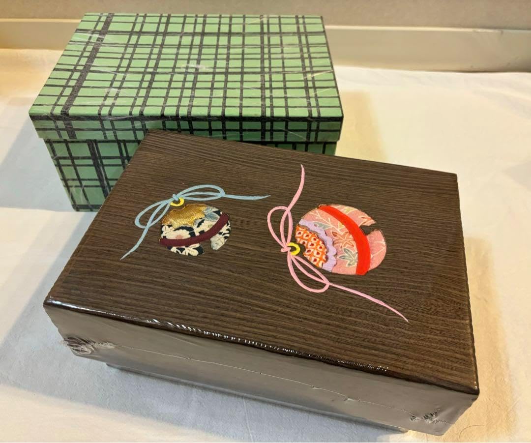 【未使用品】浅草桐工芸　針箱　裁縫箱　道具箱　小物入れ 浅草桐工芸 針箱 裁縫箱 道具箱 小物入れ 小さな桐箱お裁縫セット 【
