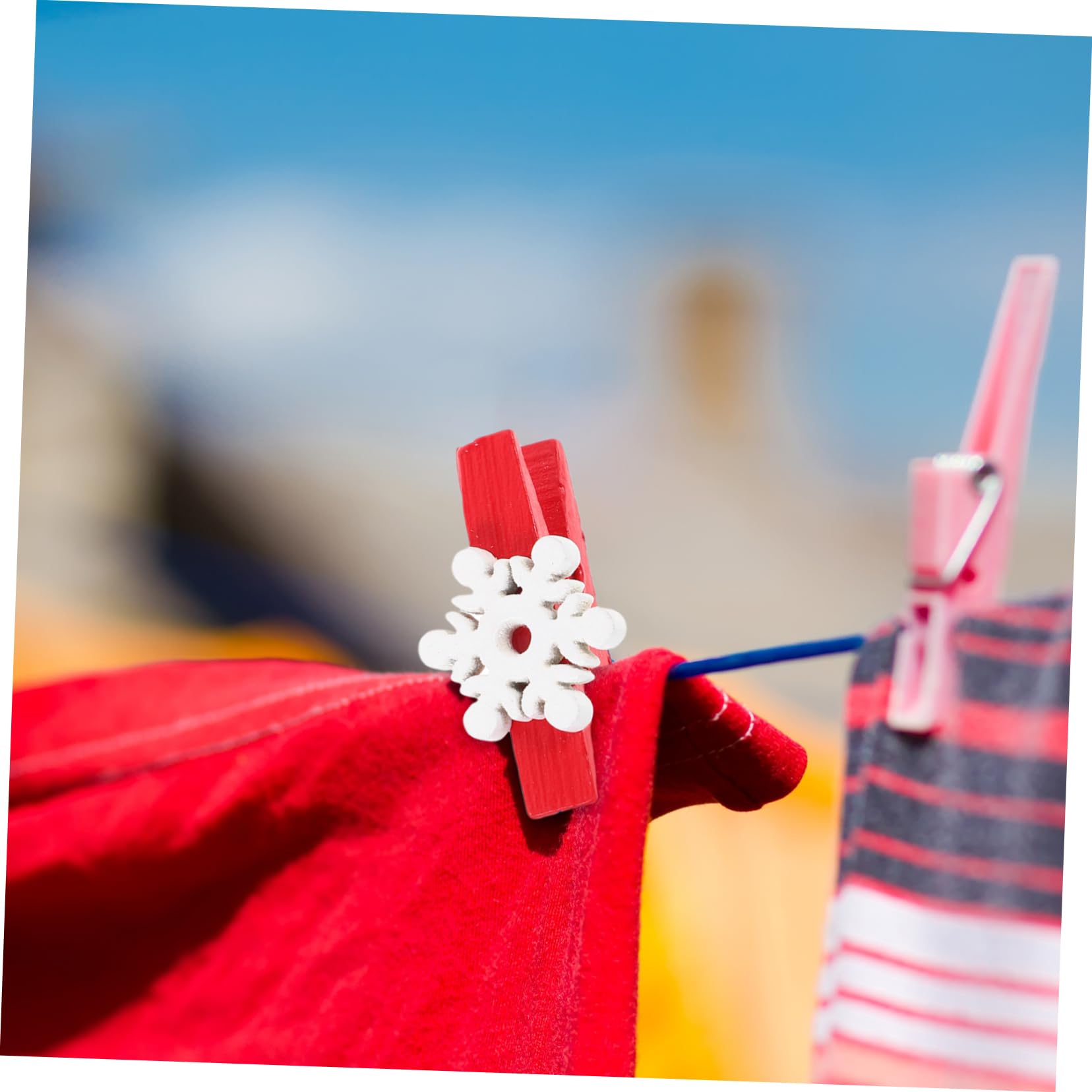 Gatuida 375stücke Weihnachts Holzklammern Foto Clips Verschiedenen Designs Mit Schneeflocken Handschuhe Weihnachtsbaum Rentier Für Festliche Dekoration Und Erinnerungsfotos