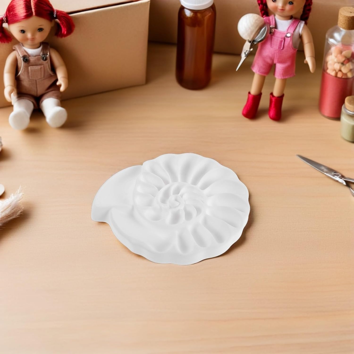 White Plastic Artist Paint Mixing Tray with Ammonite Inspired Shape