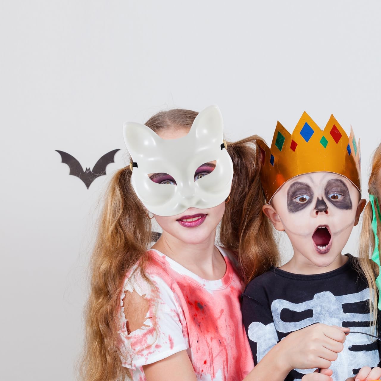 TENDYCOCO 4pcs Cat Mask DIY Blank Paintable Mask Fox Unfinished White Plastic Blank Craft Halloween Masquerade
