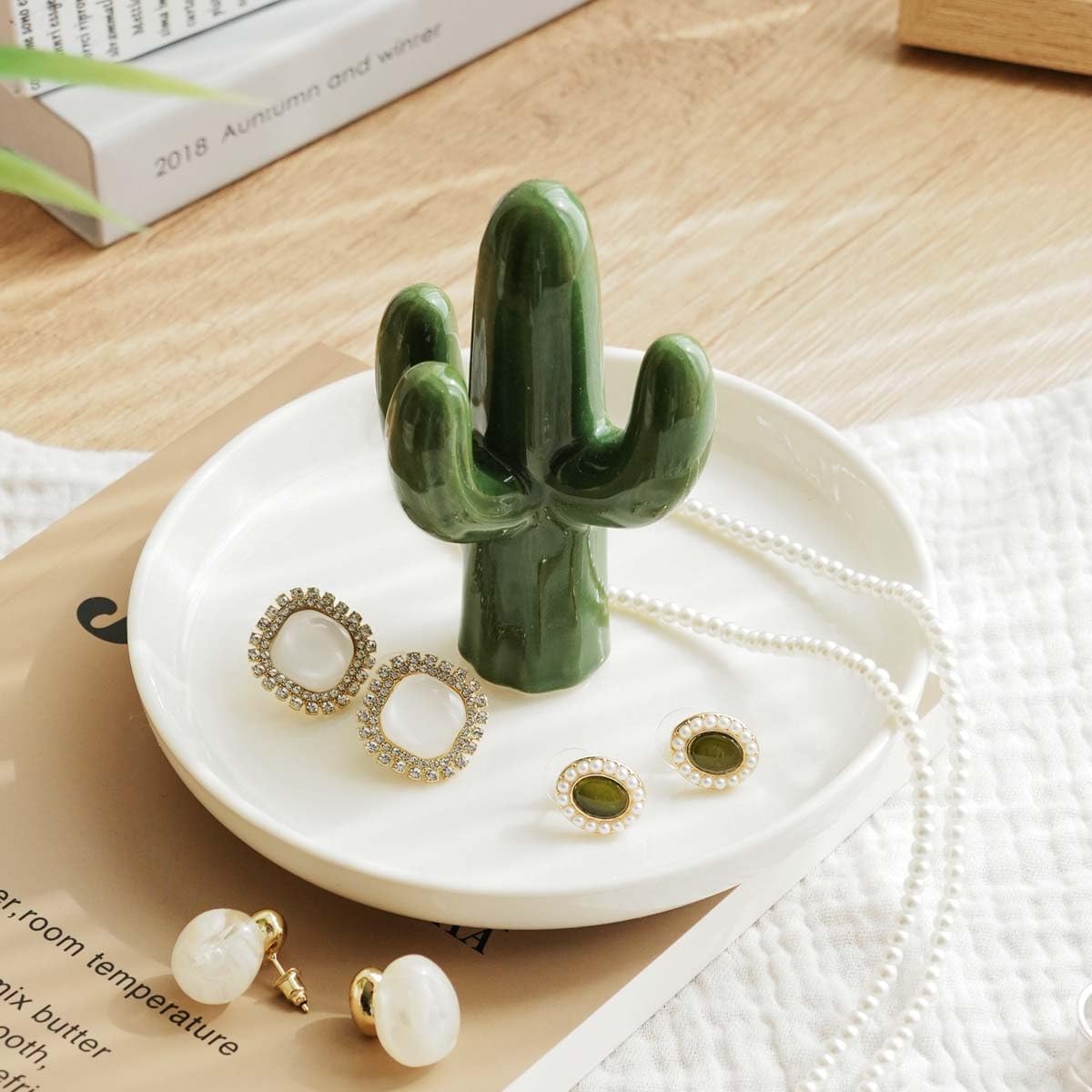 GISK Ceramic Cactus Ring Holder with White Dish Cactus Ring Dish Trinket Tray for Rings,Earrings,Jewelry Organizer,Gifts for Women(Cactus-A)