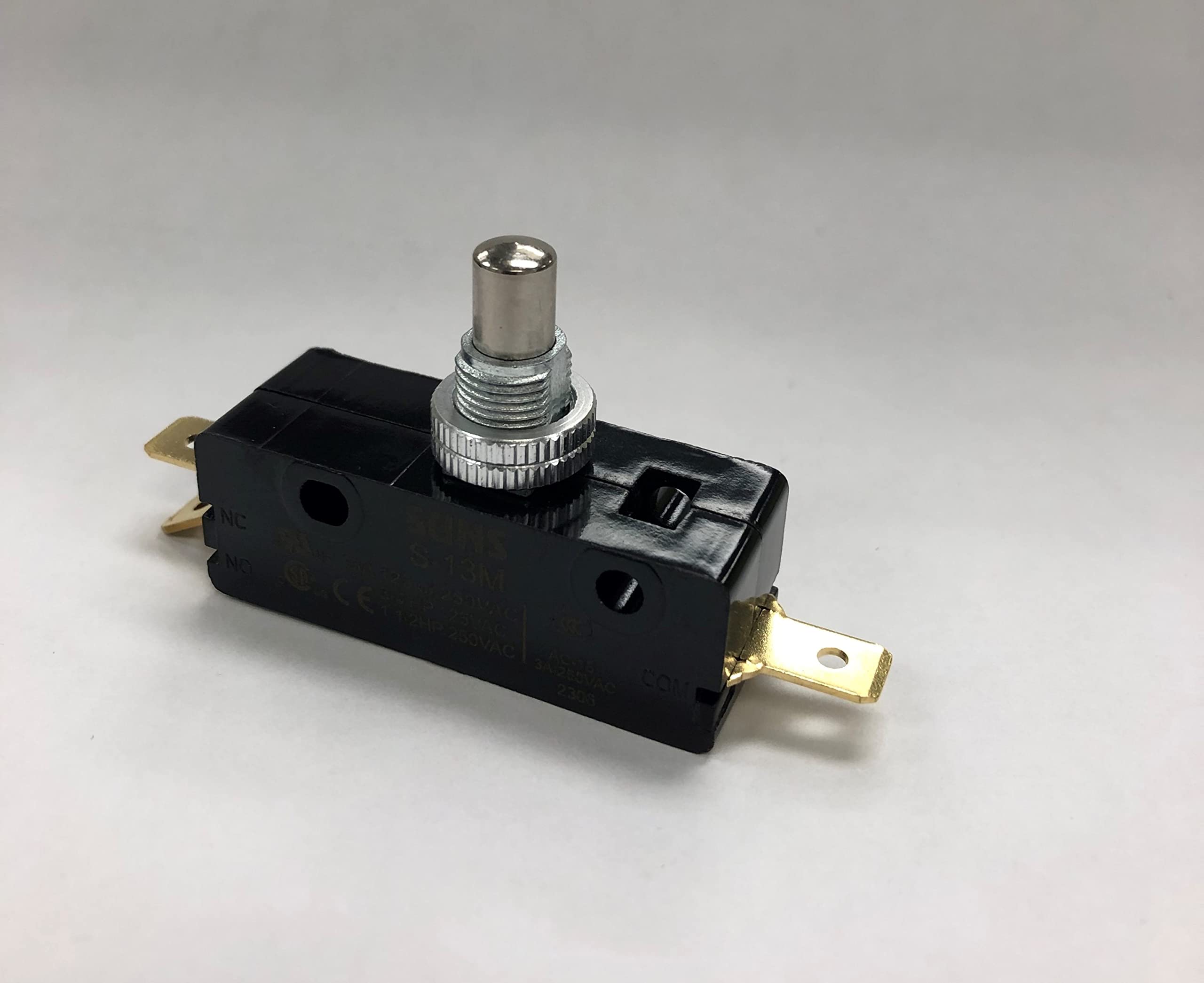 SUNS International S-13m Panel Plunger Snap Action Push Button